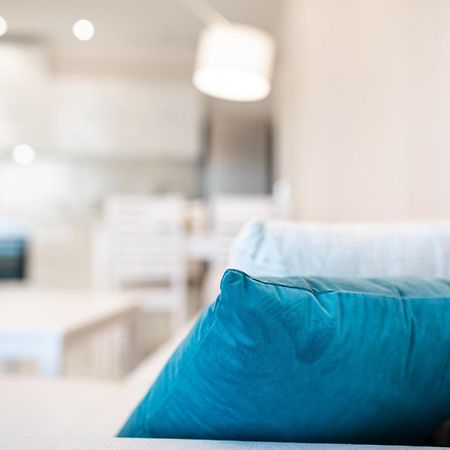 גולדן סנדס La Mer Luxury Apartments מראה חיצוני תמונה