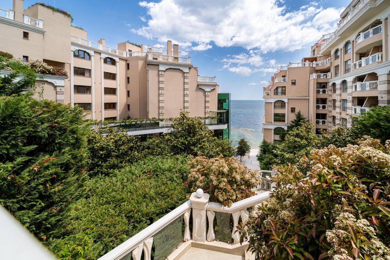 גולדן סנדס La Mer Luxury Apartments מראה חיצוני תמונה