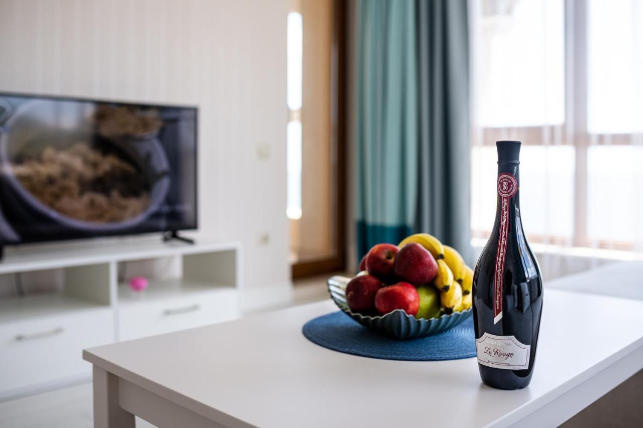גולדן סנדס La Mer Luxury Apartments מראה חיצוני תמונה