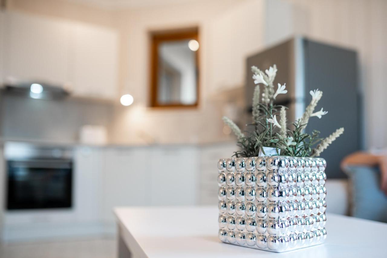 גולדן סנדס La Mer Luxury Apartments מראה חיצוני תמונה