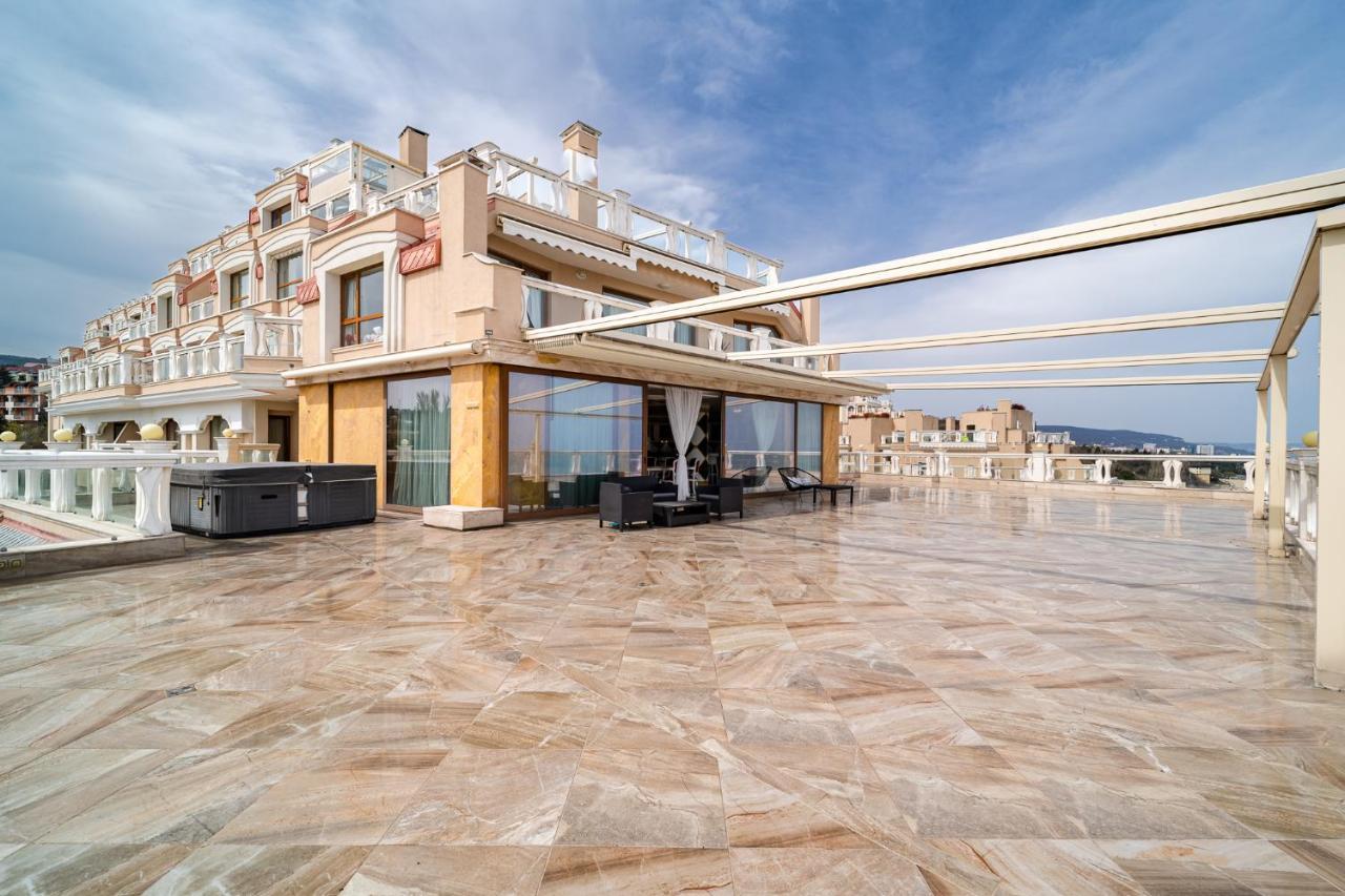גולדן סנדס La Mer Luxury Apartments מראה חיצוני תמונה